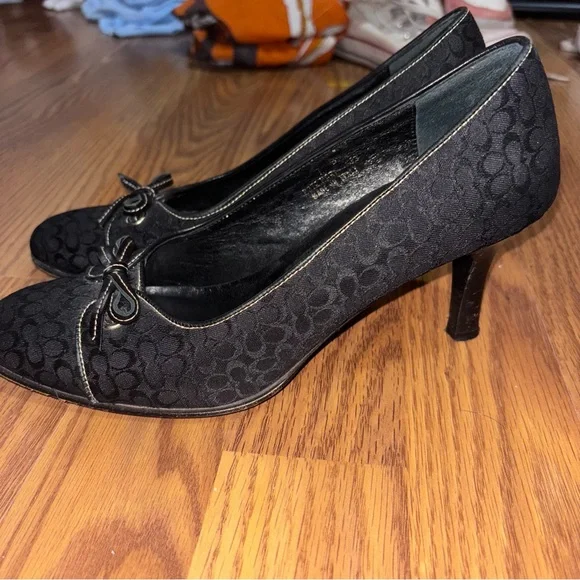 Coach Women's Black Pumps - Picture 2 of 7